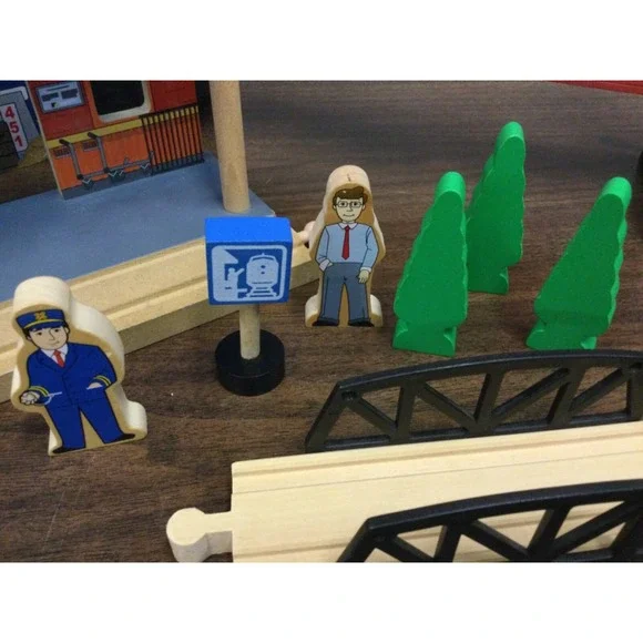 Imaginarium Structures Station Bridge Crane Cross Trestle Trees, people - Picture 2 of 9